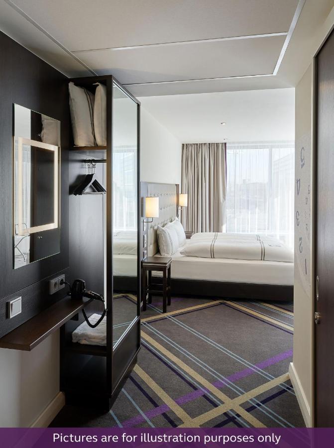 Premier Inn Frankfurt Westend Frankfurt am Main ภายนอก รูปภาพ
